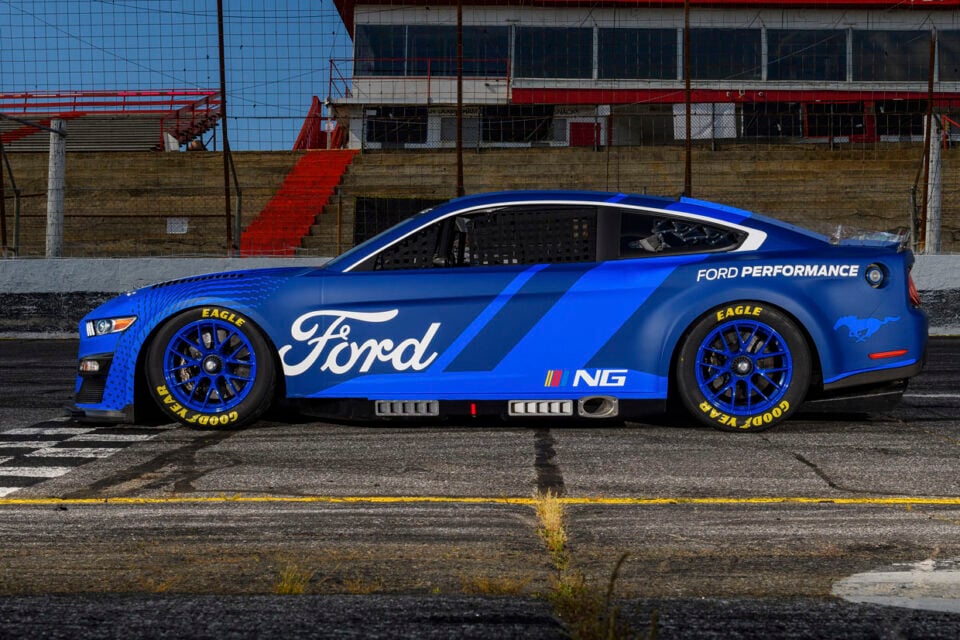 Ford mustang nascar