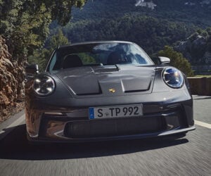 Porsche 911 GT3 Touring Hides Its Rear Wing