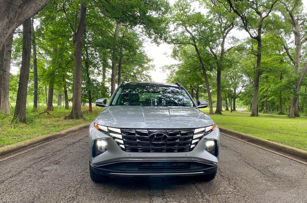 2022 Hyundai Tucson Hybrid Review: Upping the Compact SUV Game Again