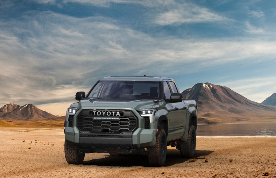 2022 Toyota Tundra Gets a Rugged Redesign, New Engines, Suspension, and ...