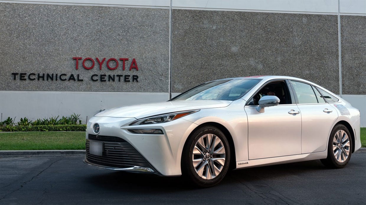 Toyota Mirai Grabs a Guinness World Record