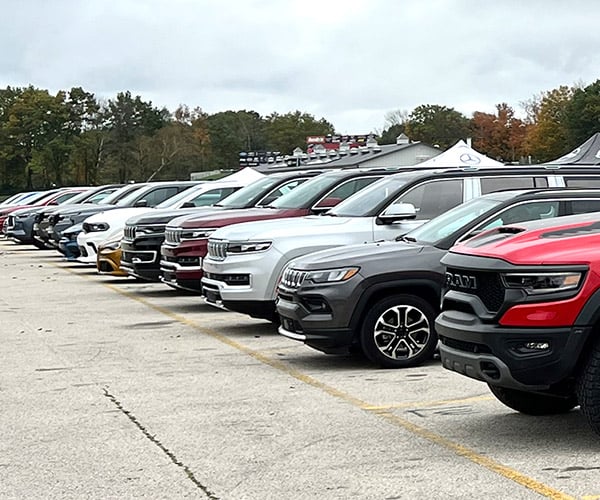 Car Buyers Paid an Average of $900 Over MSRP in November