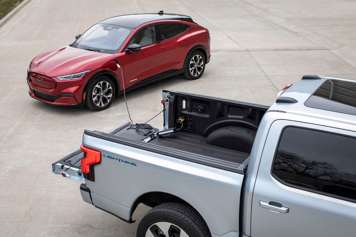 Ford F-150 Lightning and Hybrid Vehicle-to-Vehicle Charging Revealed