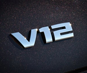 BMW Celebrates Its Final V12 with a Special M760i xDrive