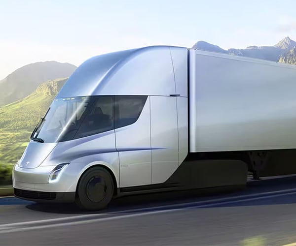 Tesla Opens Reservations for Its Semi Truck
