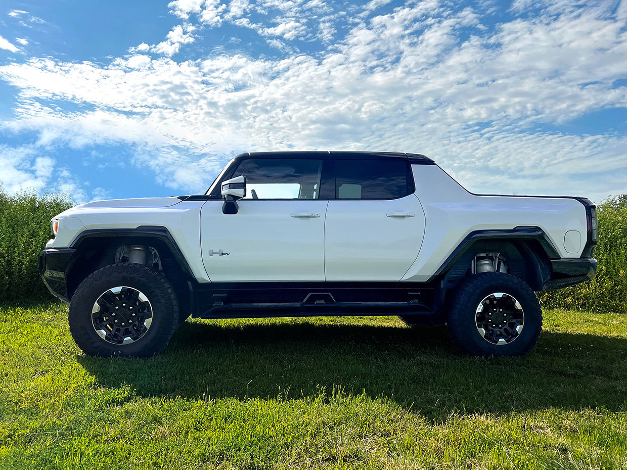 GMC Hummer EV Gets Extra Ground Clearance in Extract Mode