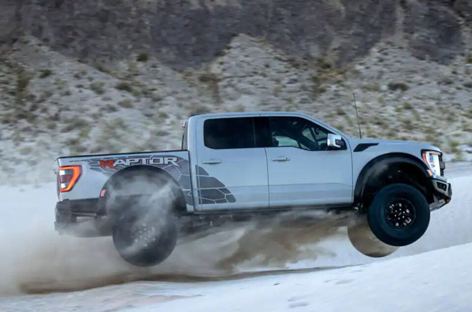 2023 Ford F-150 Raptor R Is a 700 Horsepower Off-Road Beast