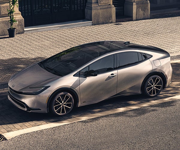 2023 Toyota Prius and Prius Prime Get Sleek New Design and Even Better Fuel Efficiency