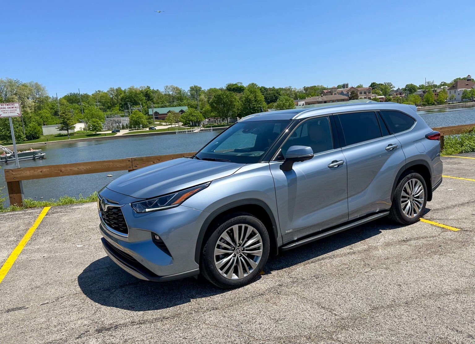 2023 Toyota Highlander Hybrid AWD Review: Still a Great Family SUV