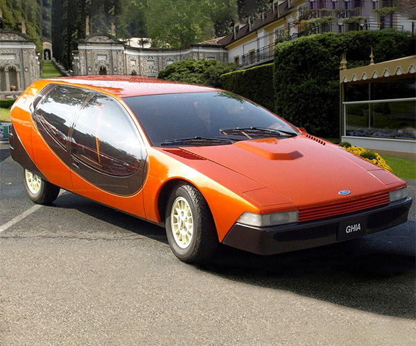 The 1977 Ford-Ghia Megastar Concept Was a Glass Greenhouse on Wheels