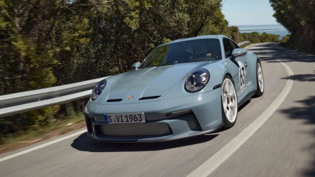 Porsche 911 S/T Front Shore Blue Metallic