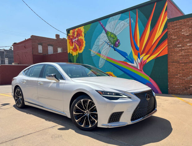 2023 Lexus LS 500 Front Angle View