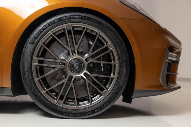 2024 Porsche Panamera Wheel and Brakes
