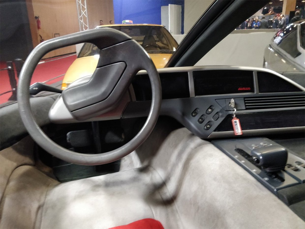 Lamborghini Bertone Genesis Steering Wheel
