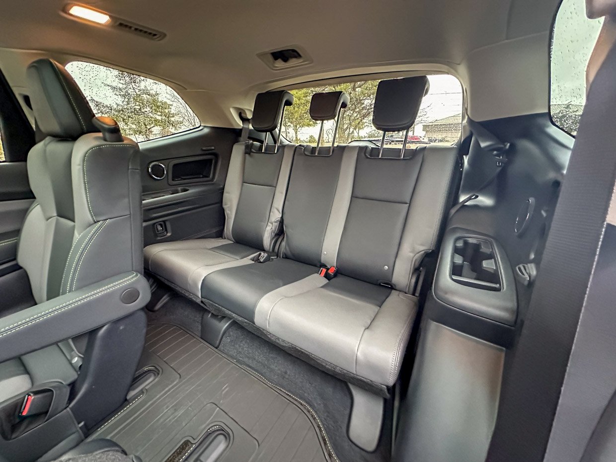 2024 Subaru Ascent Onyx Limited Third Row Seats