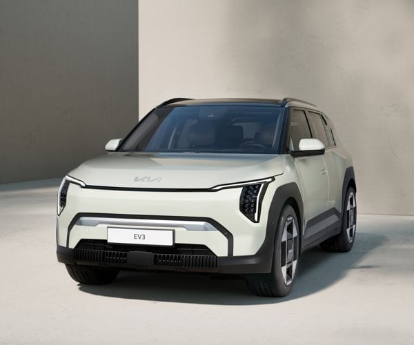 2025 Kia EV3 SUV: Small Size, Long Range