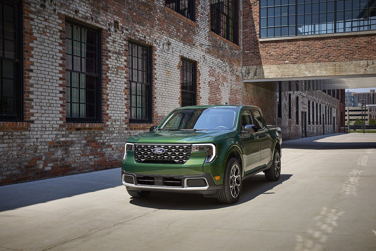 2025 Ford Maverick Gets an AllWheelDrive Hybrid and a Sweet Lobo Trim