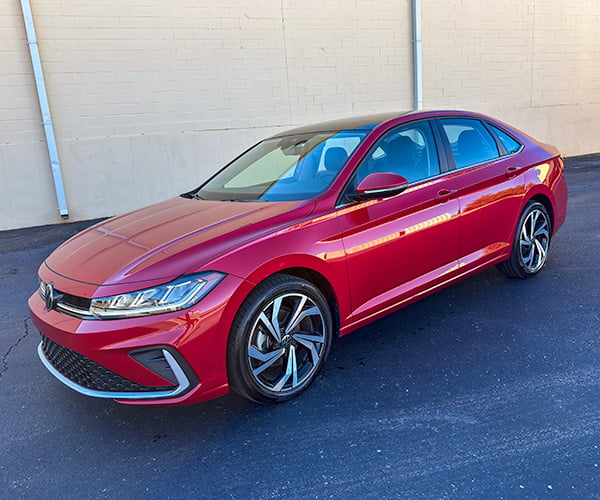 2025 Volkswagen Jetta SEL Review: Not a Golf, but Straight Down the Fairway