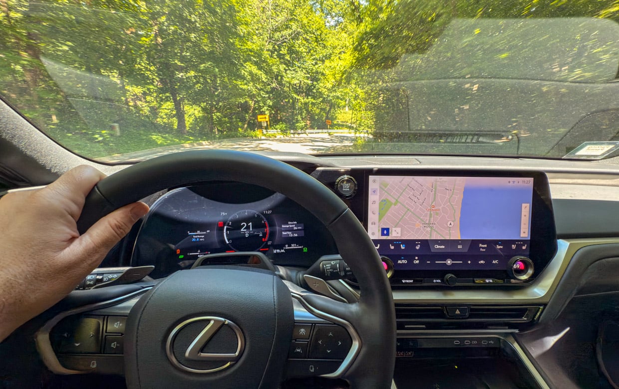 2025 Lexus TX 350 Luxury - Driving
