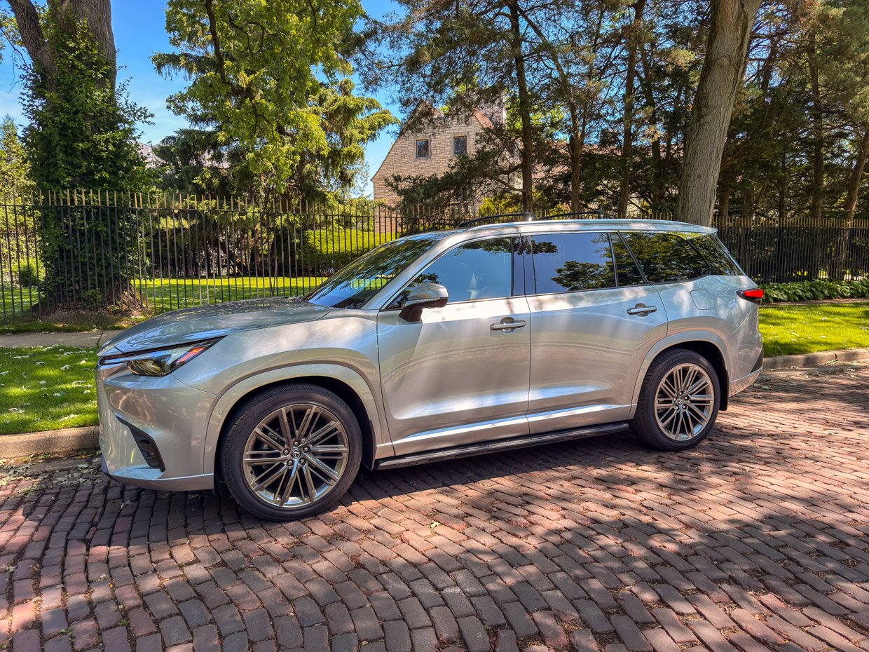 2025 Lexus TX 350 Luxury - Side View