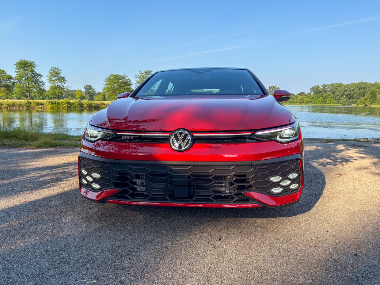 2025 Volkswagen Golf GTI SE Front Grille