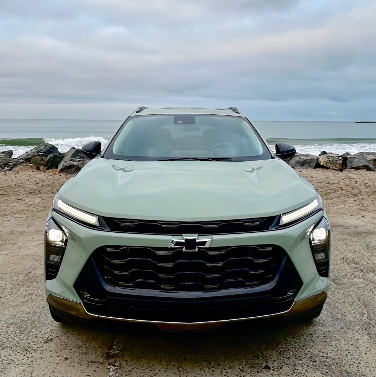 2025 Chevrolet Trax ACTIV Front View